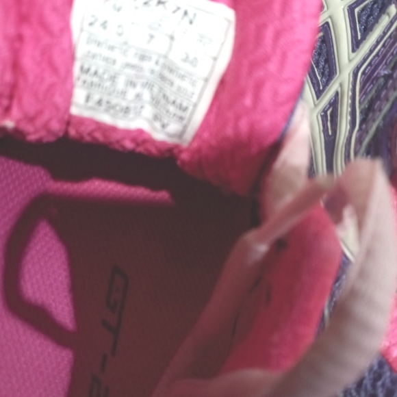 Asics Gt 2000 Athletic Running-Walking Shoes - Picture 4 of 9